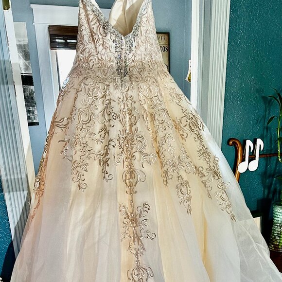 A-Line Wedding Dress - Picture 4 of 11